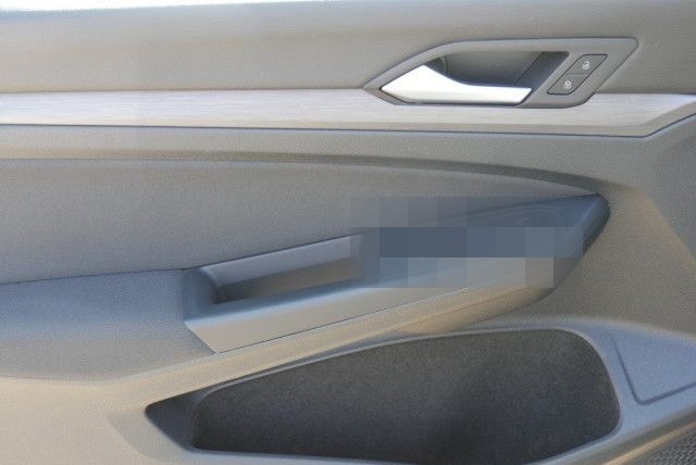 Volkswagen Golf VIII Variant 1.5 eTSI DSG Style Navi AHK LE foto 14