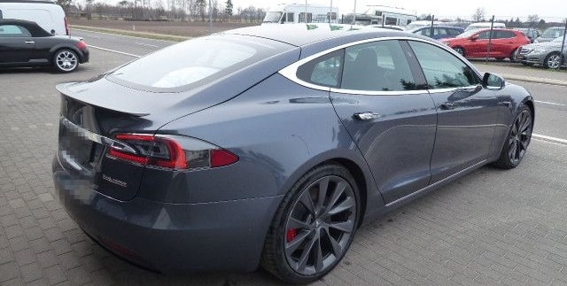 Tesla Model S foto 4