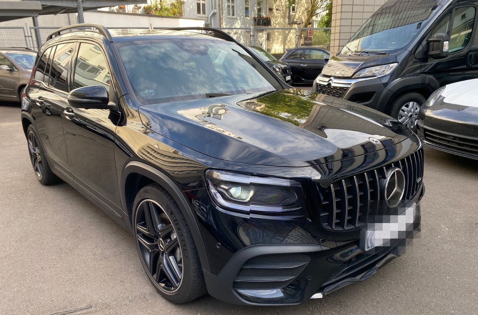 Mercedes-Benz GLB 35 AMG 4MATIC DCT foto 4