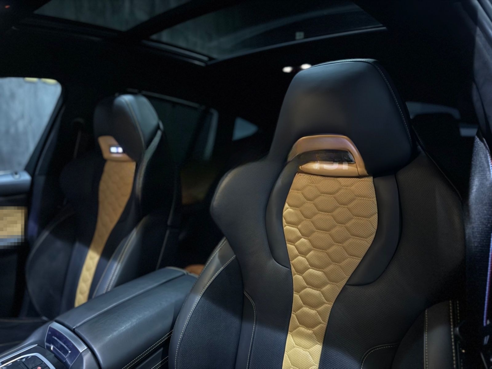 BMW X6 M Competition PANORAMA,LASER,CARBON foto 16