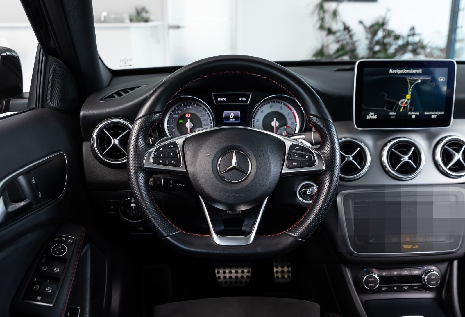 Mercedes-Benz GLA 250 AMG/Pano/Scheckheft/Navi/18 foto 14