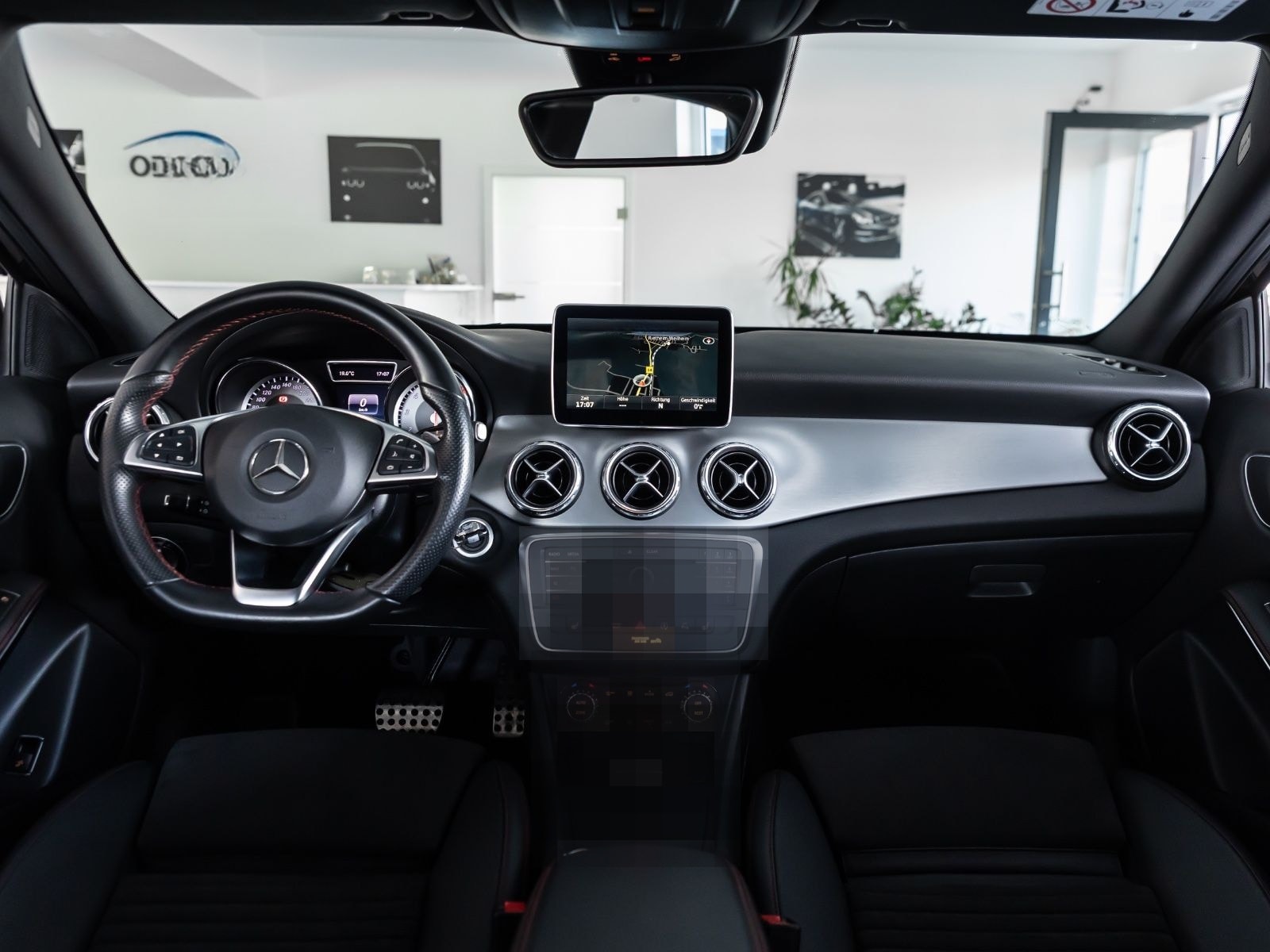 Mercedes-Benz GLA 250 AMG/Pano/Scheckheft/Navi/18 foto 7