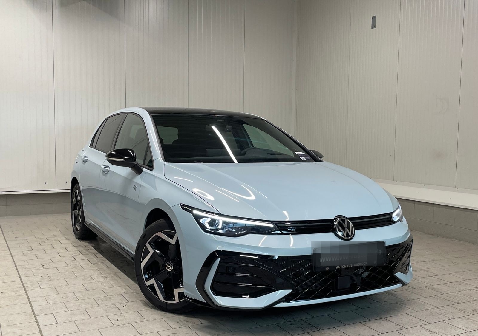 Volkswagen Golf VIII R-Line 2.0 TDI DSG IQ.LIGHT PANO NAVI foto 7