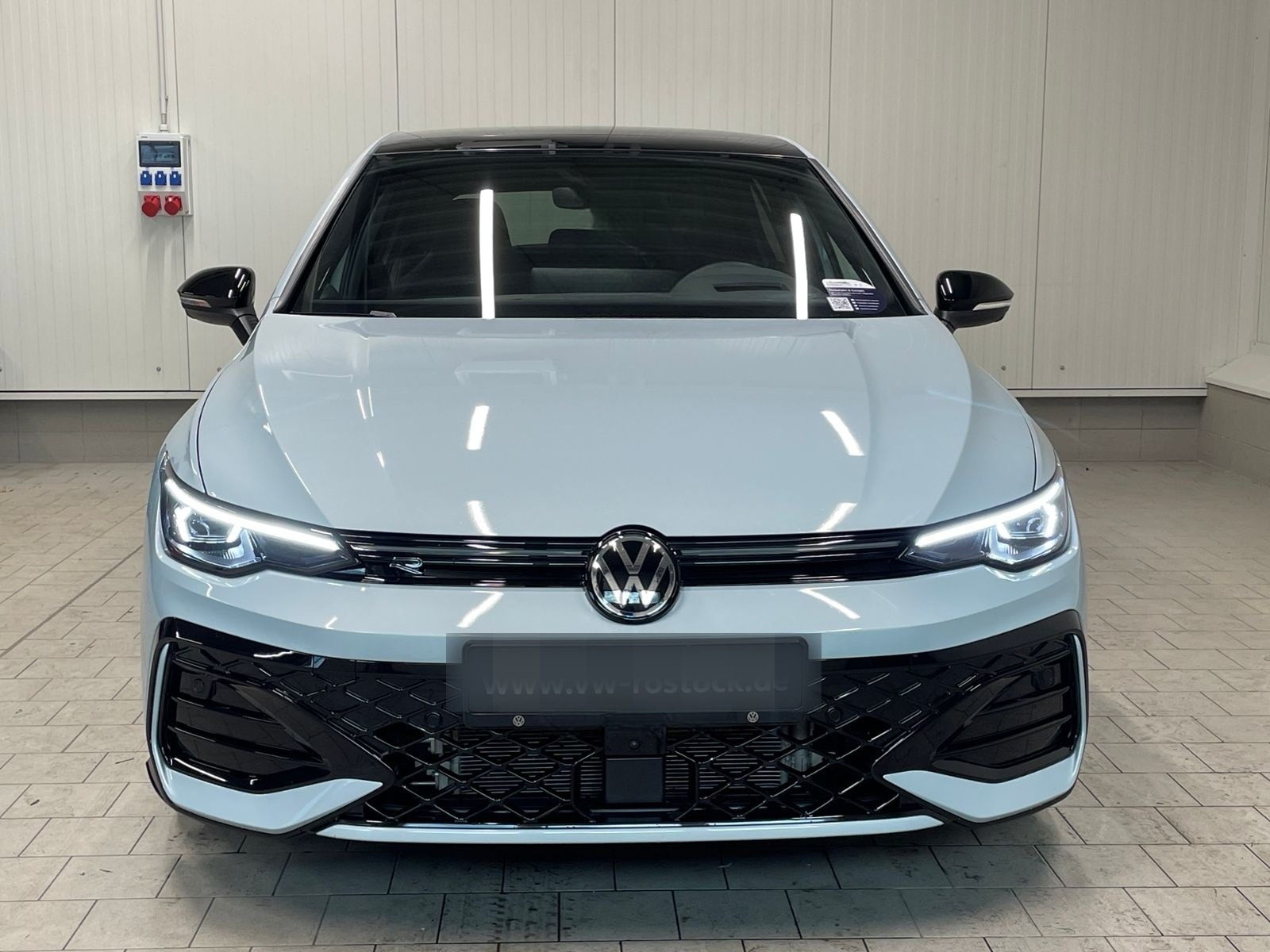 Volkswagen Golf VIII R-Line 2.0 TDI DSG IQ.LIGHT PANO NAVI foto 8