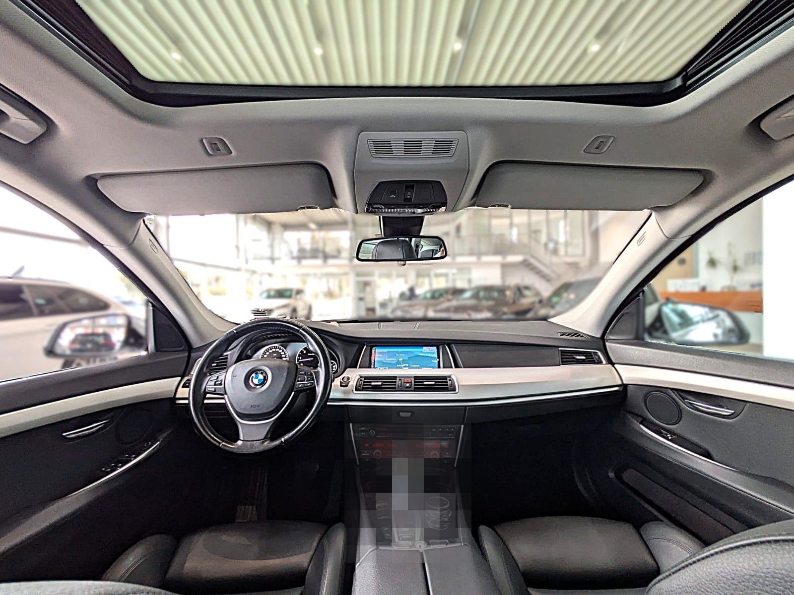 BMW 530d GT xDRIVE LEDER PANO NAVI HiFi HUD STANDH. foto 2