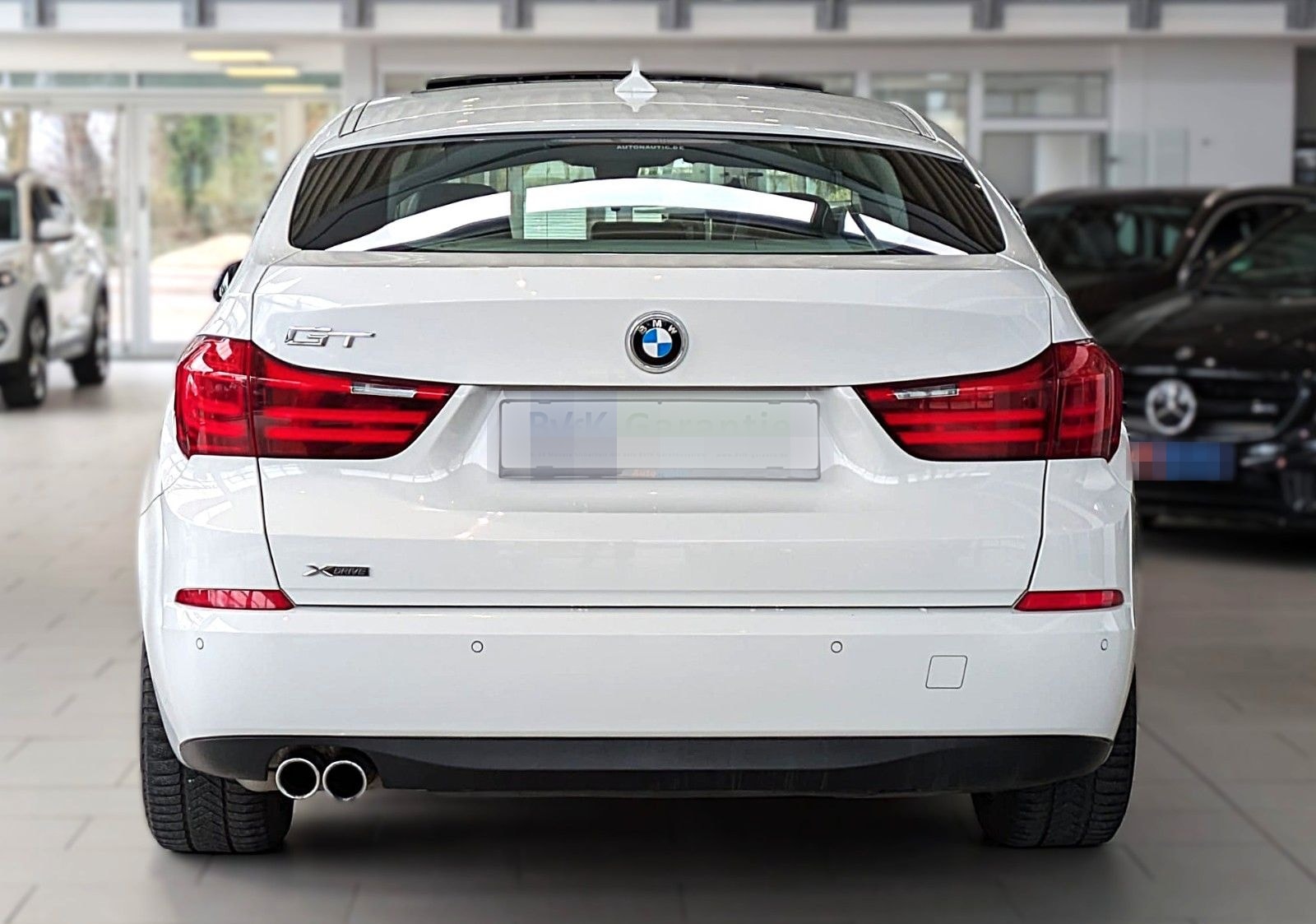 BMW 530d GT xDRIVE LEDER PANO NAVI HiFi HUD STANDH. foto 8