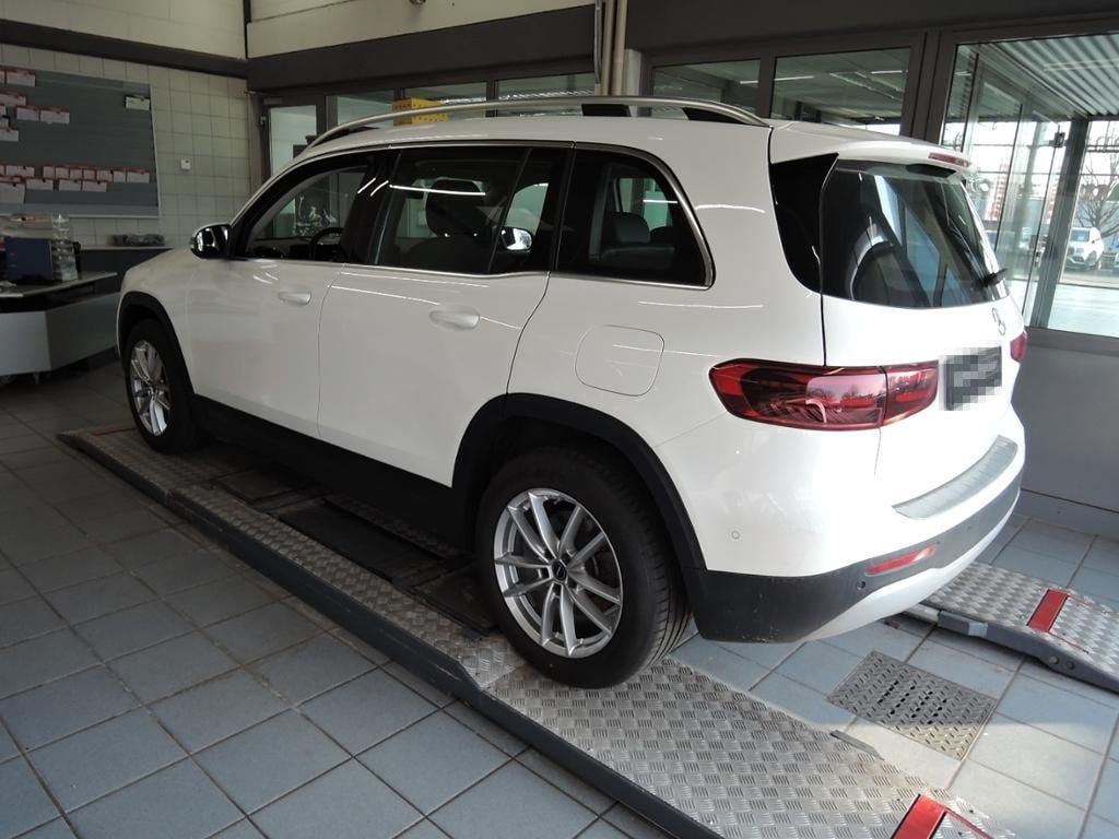 Mercedes-Benz GLB 220 4MATIC MBUX+LED+Wide+Cam+Navi+AUT+TotW foto 2