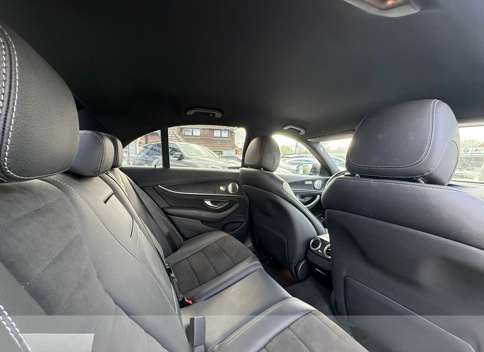 Mercedes-Benz E 200 d AMG 360° Burmester 20" Totwinkel foto 20