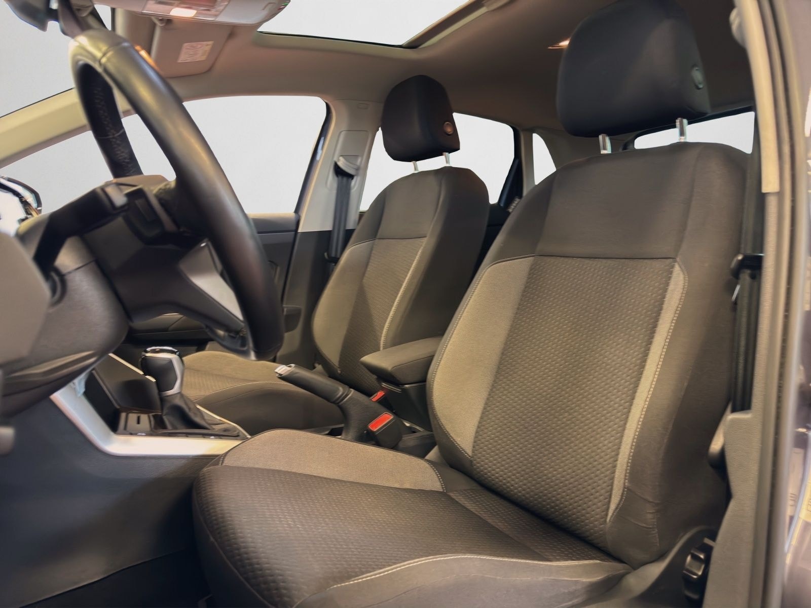 Volkswagen Polo 1.0 TSI DSG Active *Navi*Pano*IQ.Drive*Kame foto 13