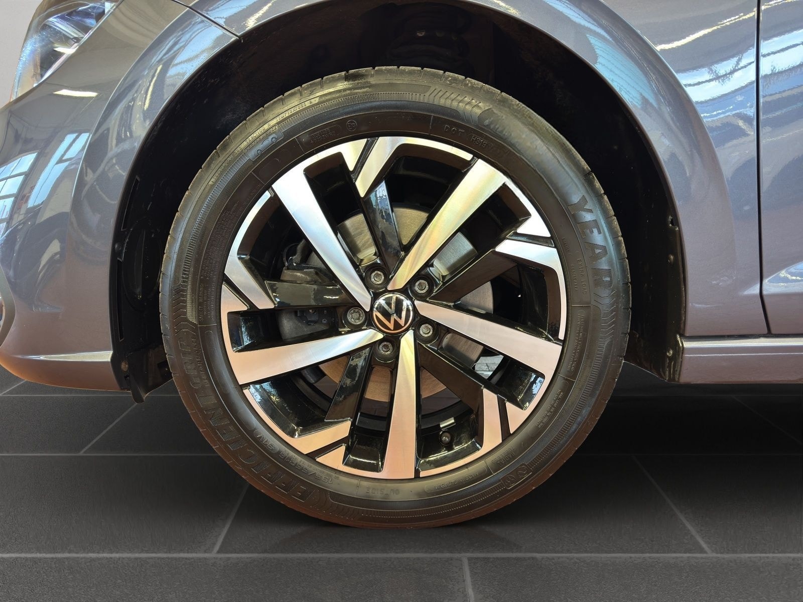 Volkswagen Polo 1.0 TSI DSG Active *Navi*Pano*IQ.Drive*Kame foto 9