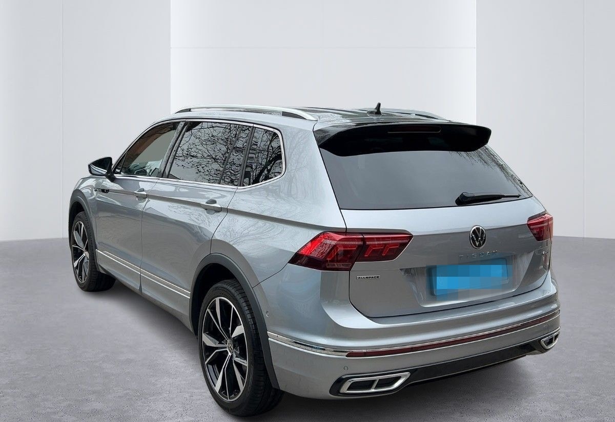 Volkswagen Tiguan Allspace 2.0 TDI R-Line 4Motion DSG DCC foto 3