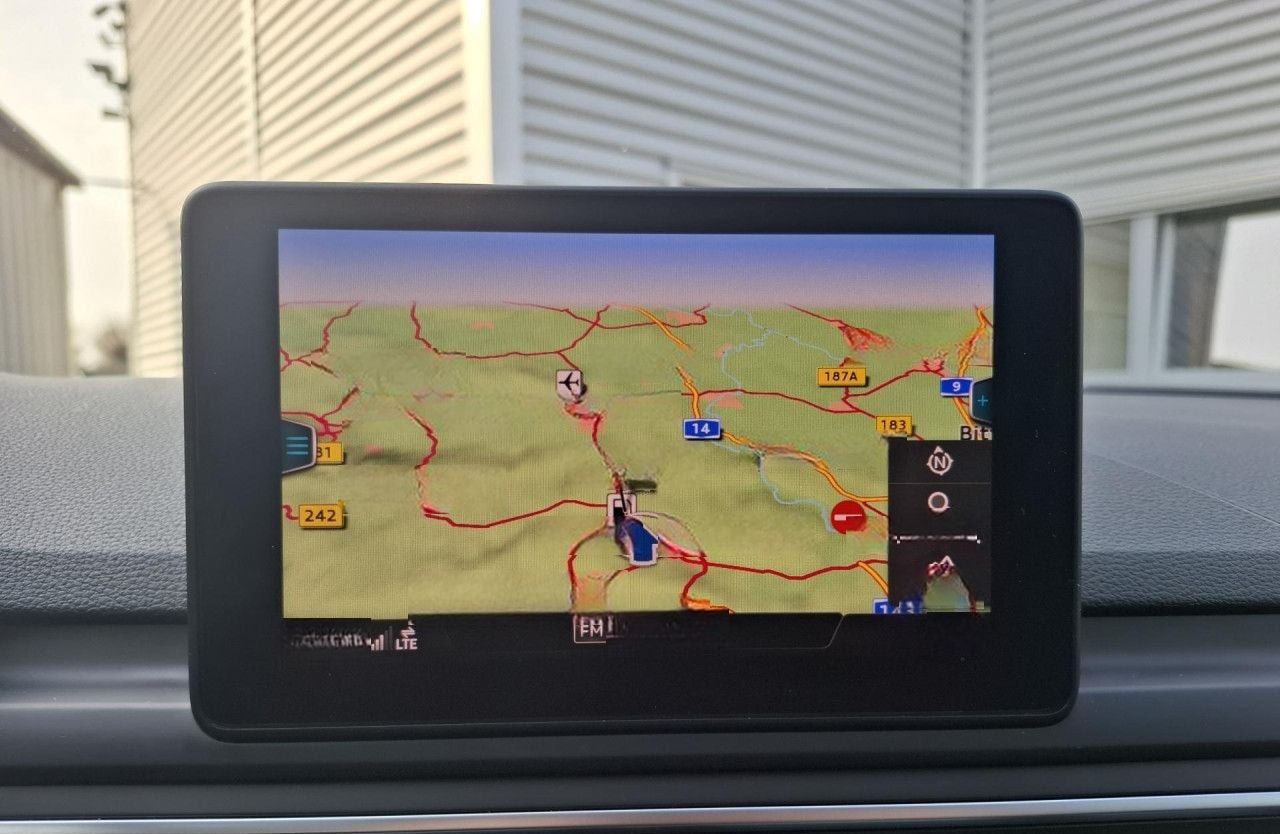 Audi A4 AVANT 40 TFSI STHZ+CAM+LED+SHZ+NAVI foto 15