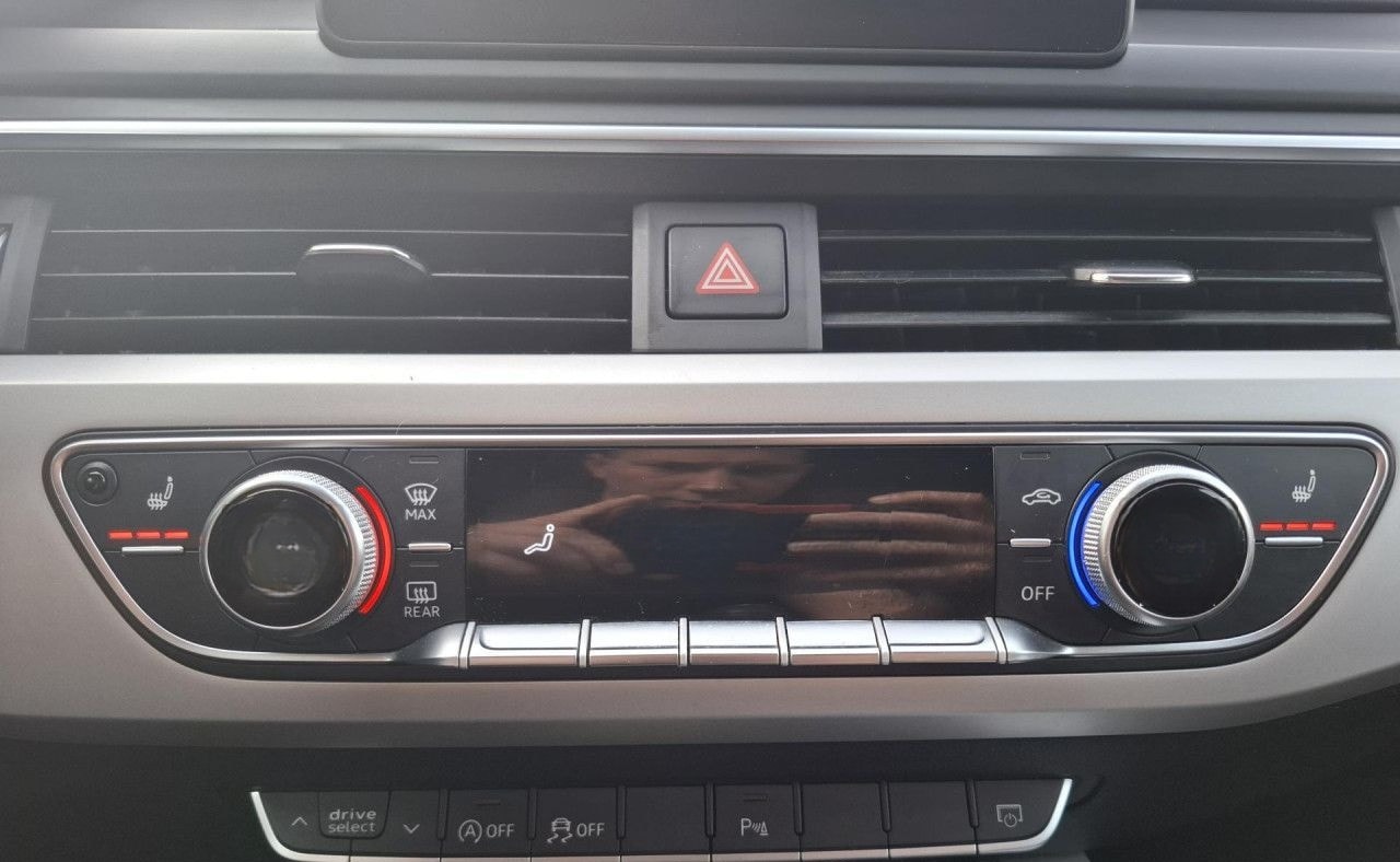 Audi A4 AVANT 40 TFSI STHZ+CAM+LED+SHZ+NAVI foto 20