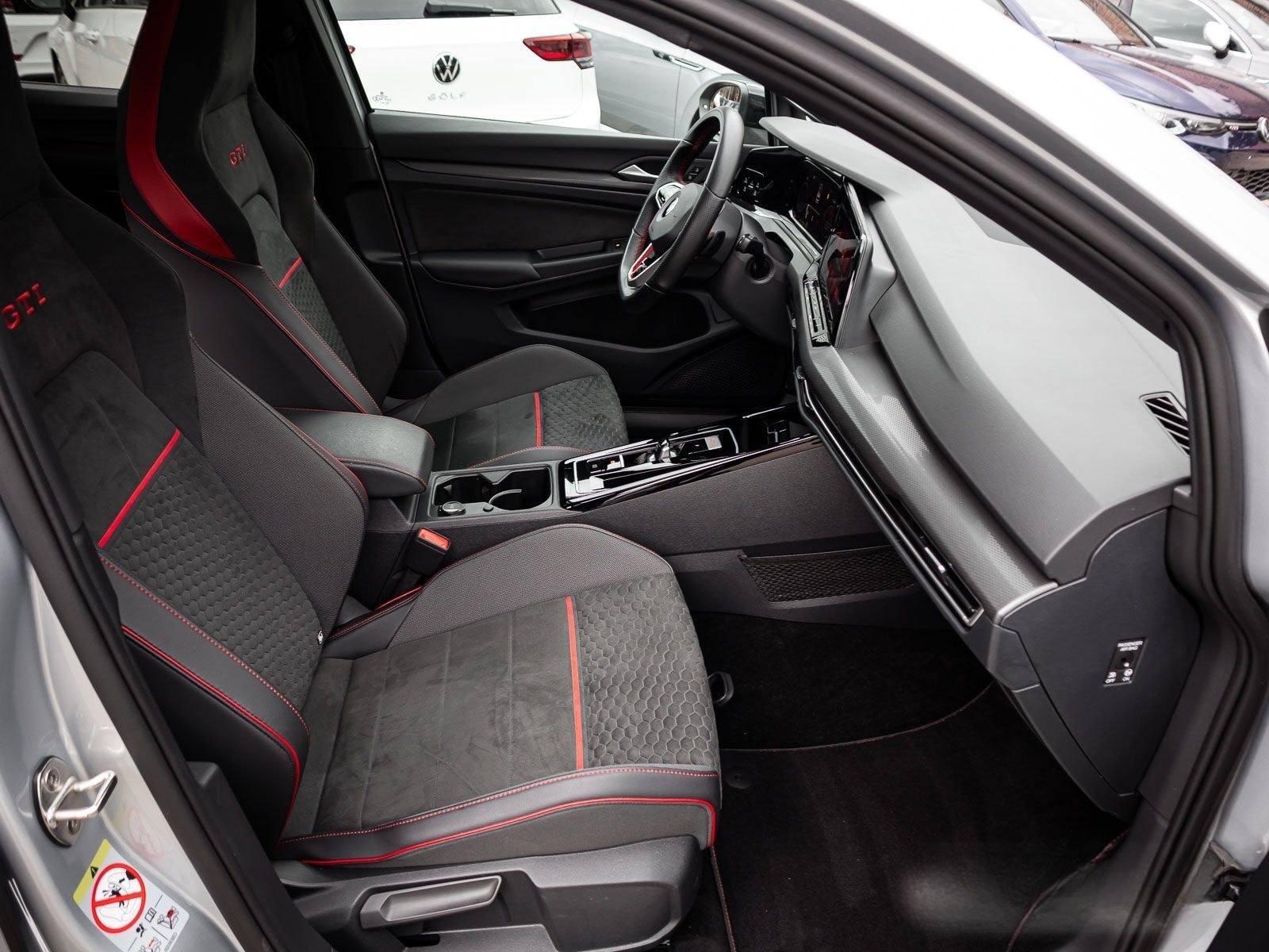 Volkswagen Golf VIII GTI Clubsport 2.0 TSI IQ.Light Navi Pa foto 12