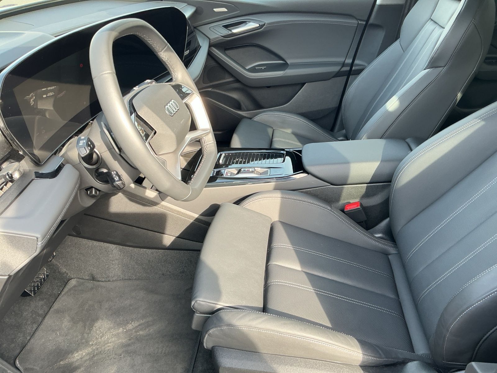 Audi Q6 e-tron QU S-LINE MATRIX+HuD+B&O+AIR+AHK+PANO foto 12