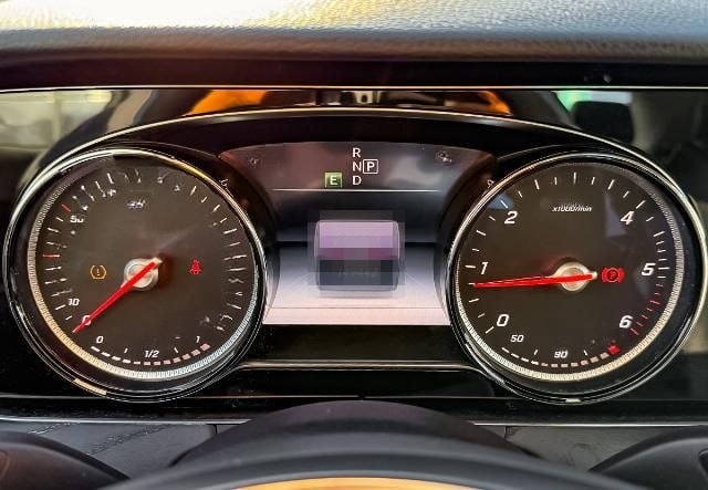 Mercedes-Benz E 200 d Avantgarde.Navi.RFK.SHZ foto 13