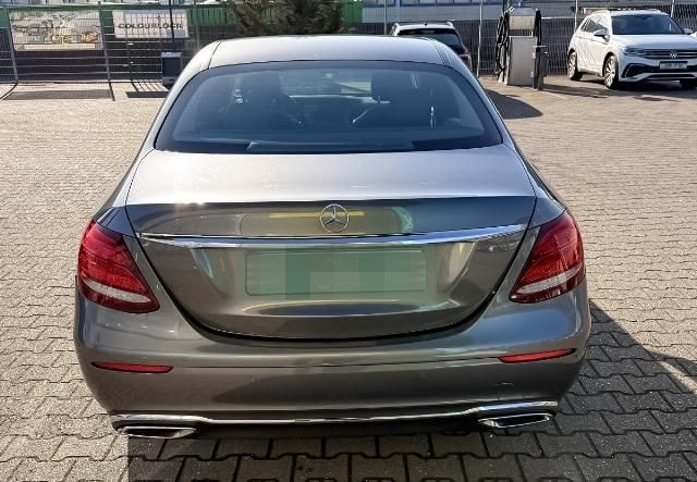 Mercedes-Benz E 200 d Avantgarde.Navi.RFK.SHZ foto 5
