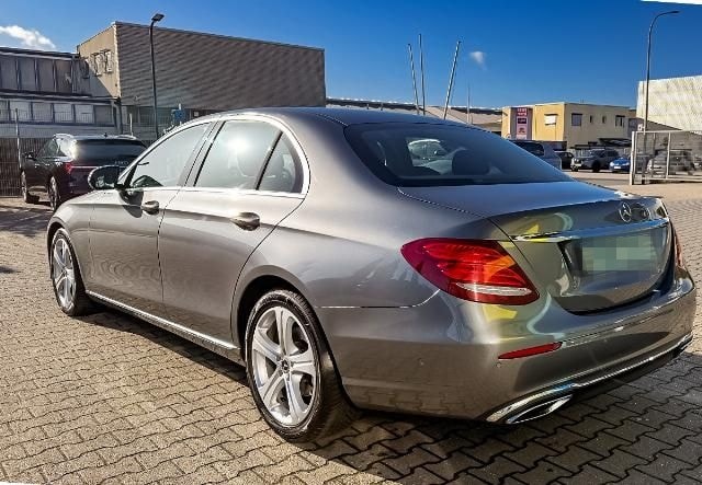 Mercedes-Benz E 200 d Avantgarde.Navi.RFK.SHZ foto 6