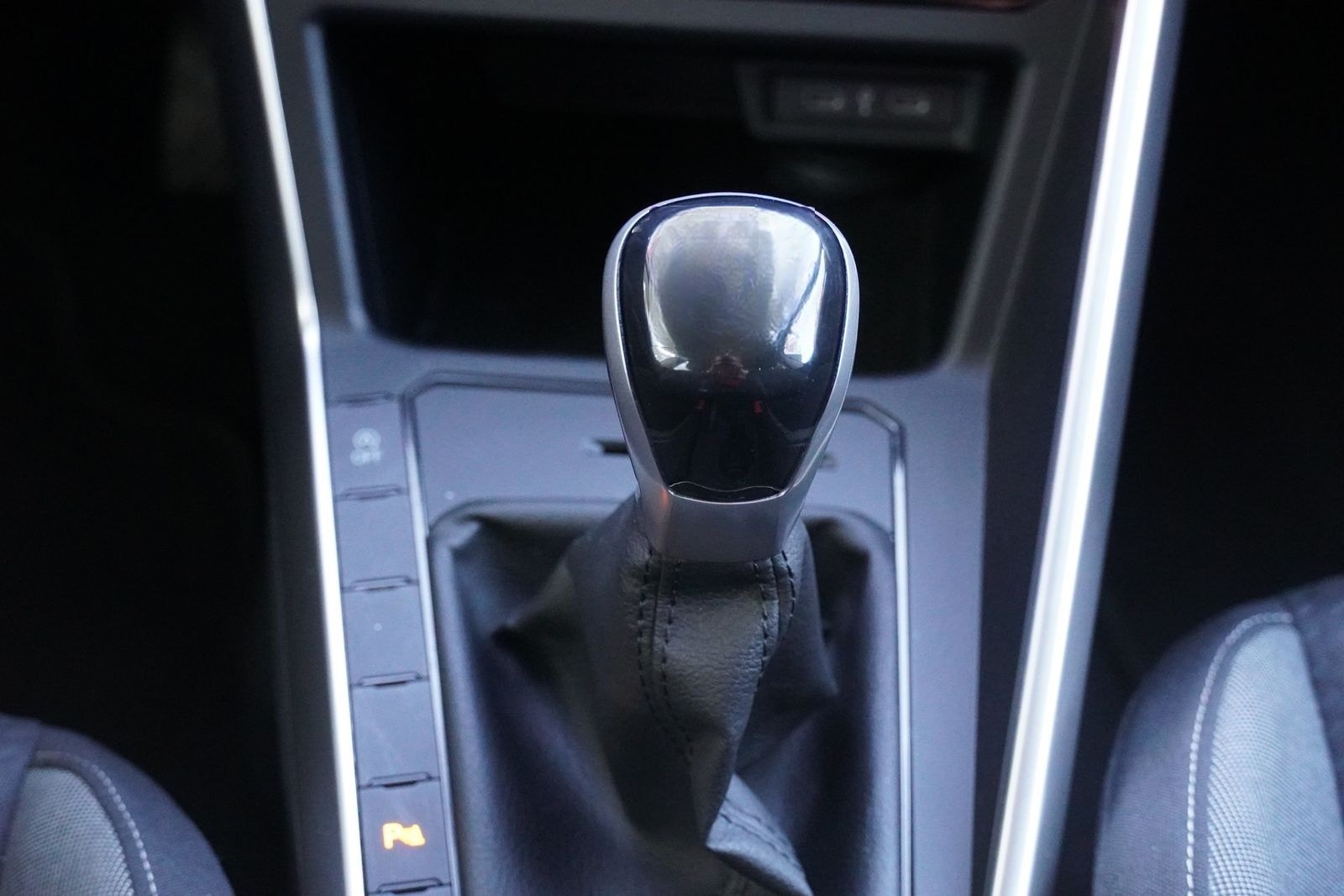 Volkswagen Taigo 1.0 TSI LED AAC SHZ PDC ACC VC foto 21