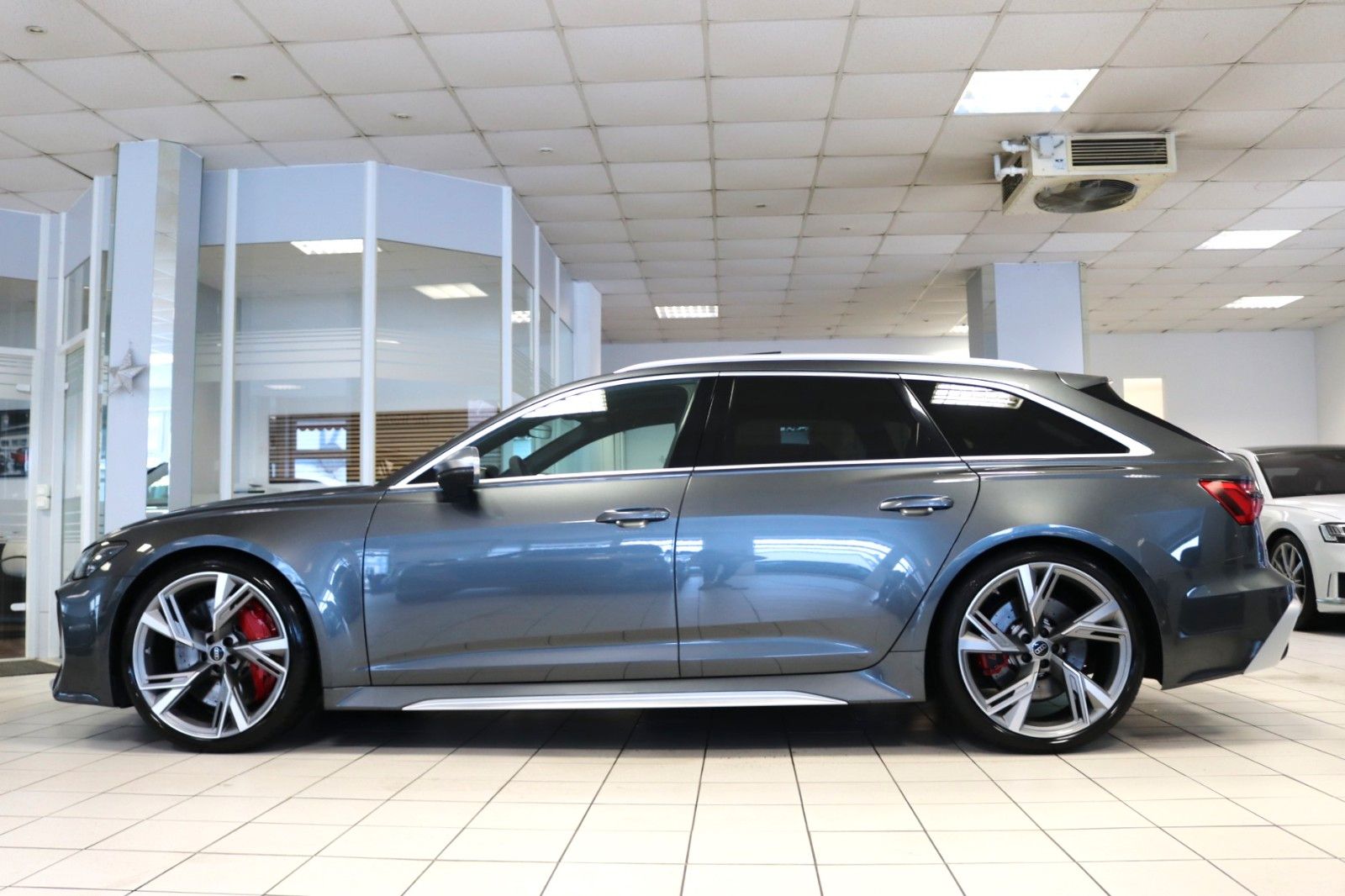 Audi RS6 Nachtsicht Pano AHK Laser HUD B&O Laser Voll foto 12