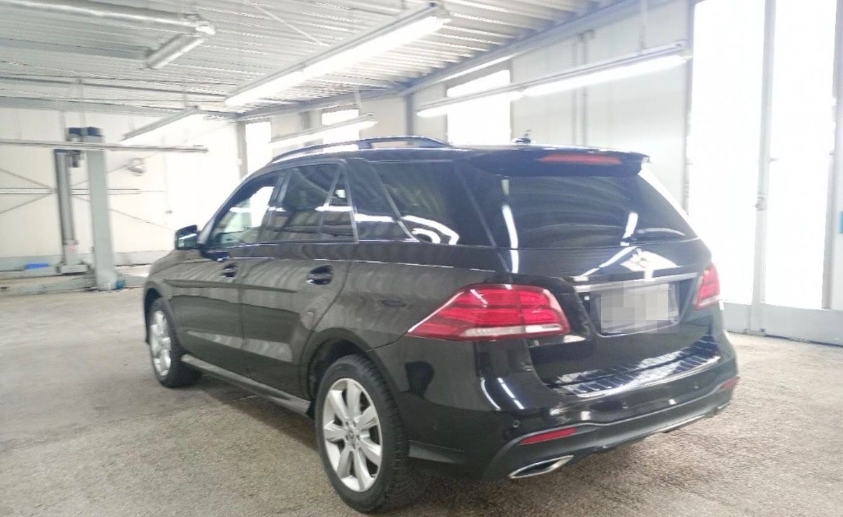 Mercedes-Benz GLE 350d #4MATIC #AMG #LED #AHK foto 3