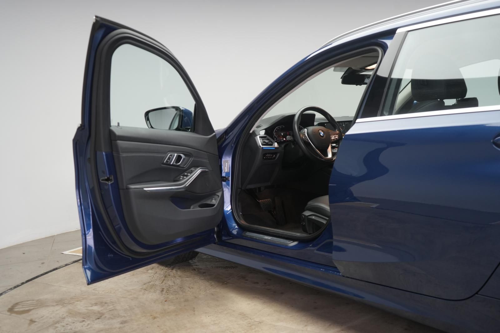 BMW 318 d Touring Sport Line Leder/ACC/Virtual/Carpl foto 11