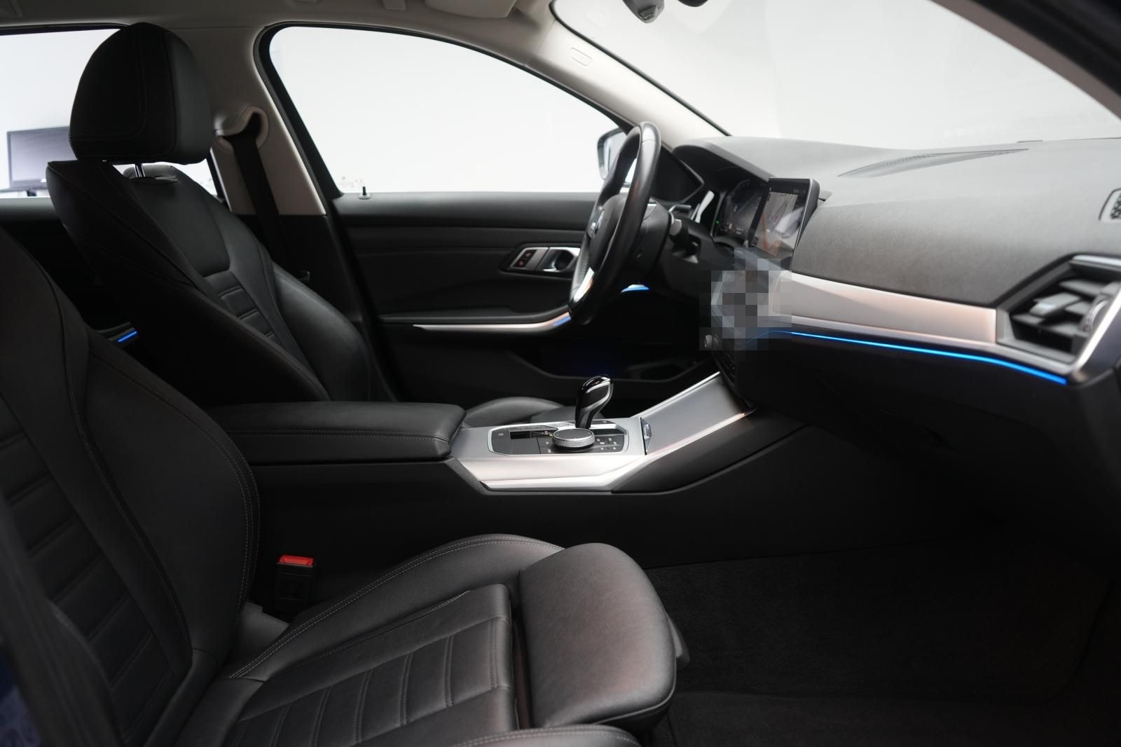 BMW 318 d Touring Sport Line Leder/ACC/Virtual/Carpl foto 6