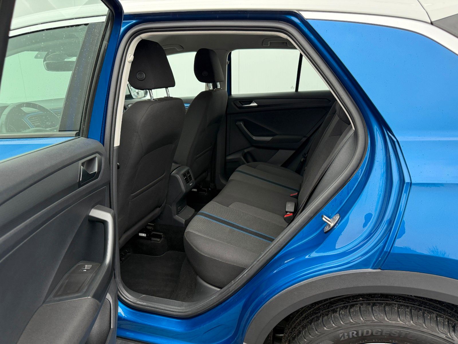 Volkswagen T-Roc 2.0TDI Style 4Motion DSG CARPLAY RFK SHZ foto 16