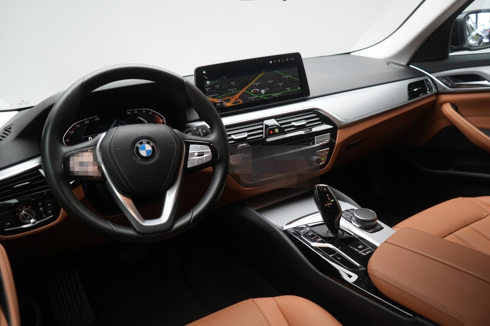 BMW 520 i Touring Leder/ACC/Kamera/HUD/Carplay foto 13