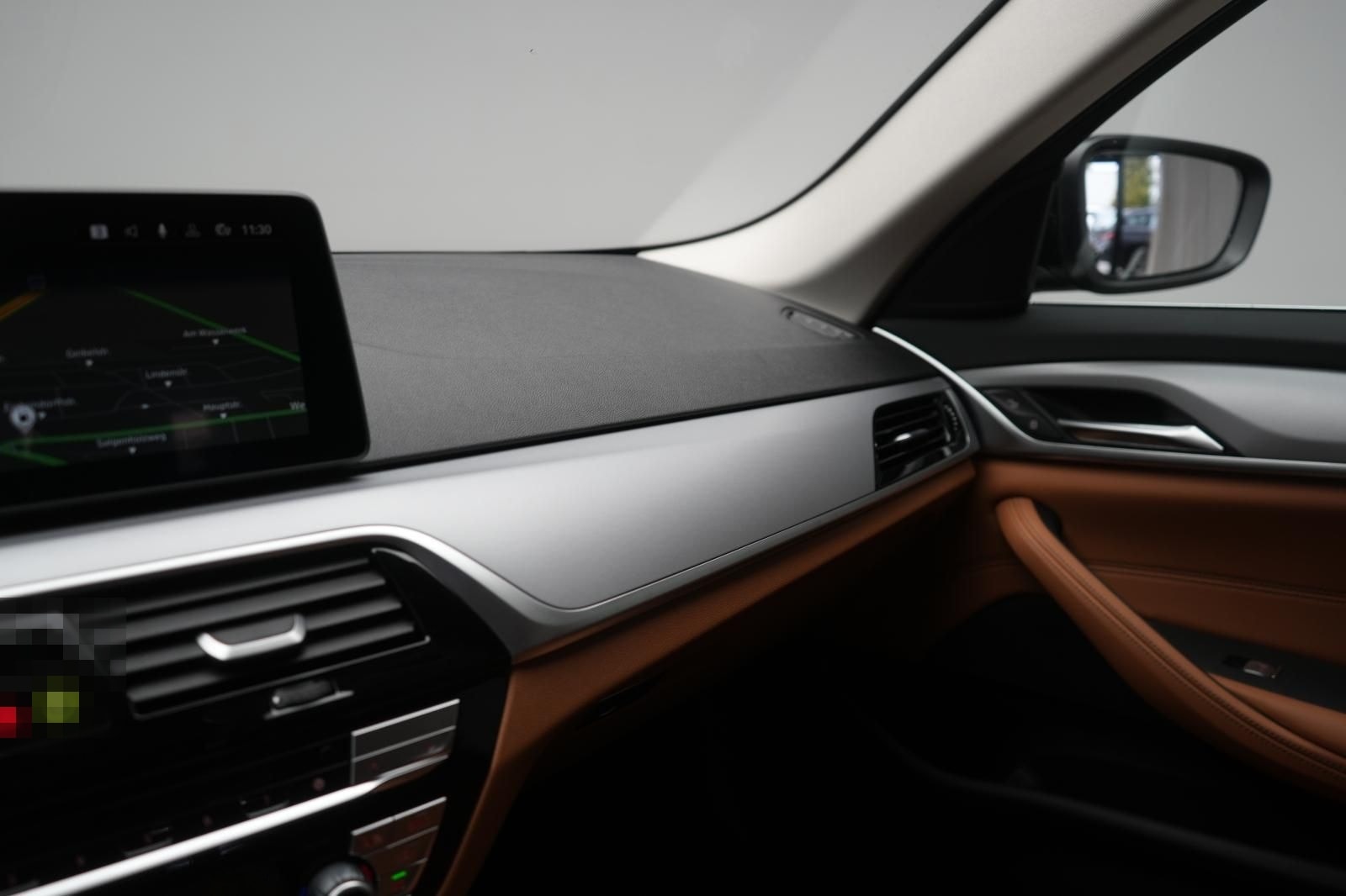BMW 520 i Touring Leder/ACC/Kamera/HUD/Carplay foto 25
