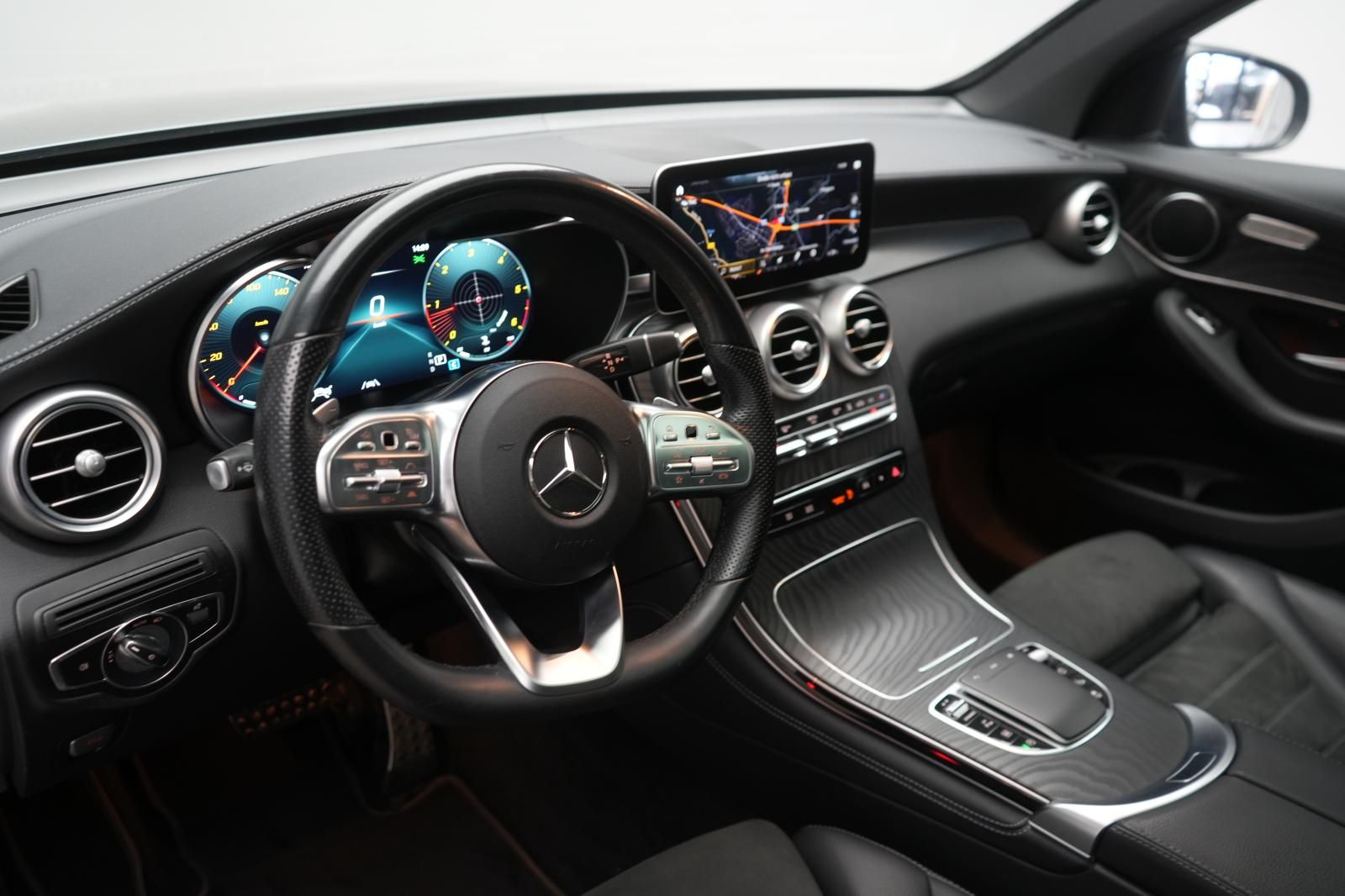 Mercedes-Benz GLC 300 d 4Matic 9G-Tronic AMG Distronic/Kamera/ foto 12