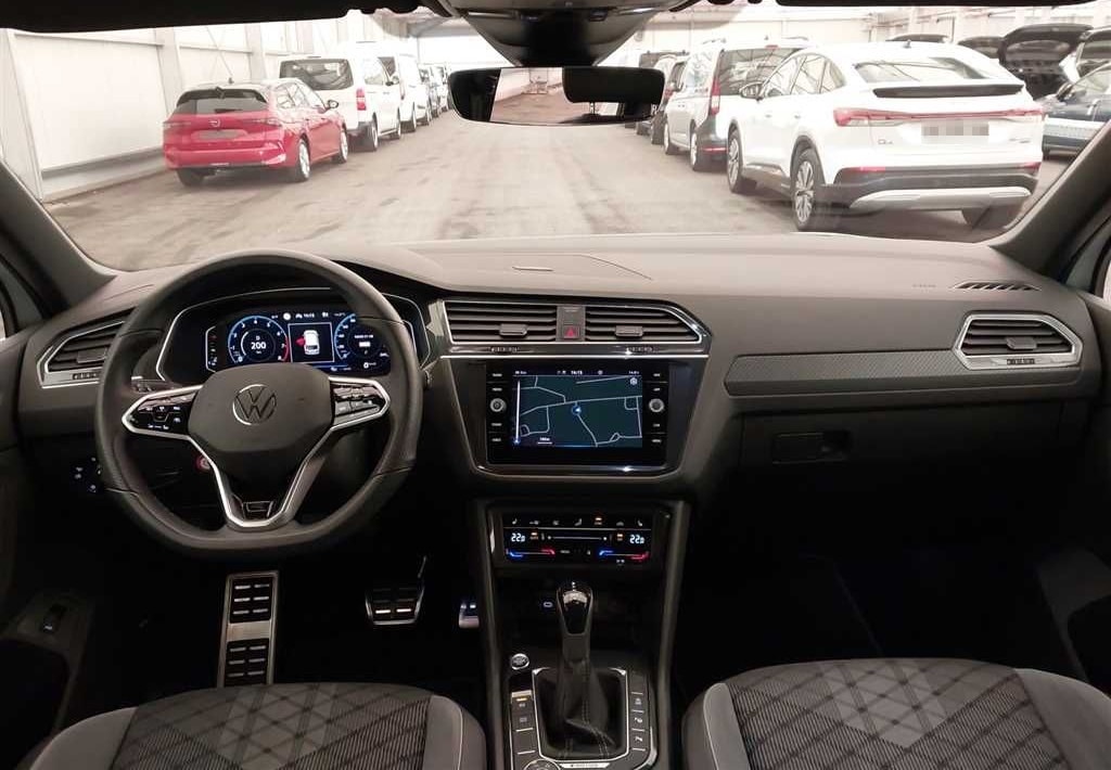 Volkswagen Tiguan R-Line 2.0 TSI DSG 4MOTION BusinessPremiu foto 12