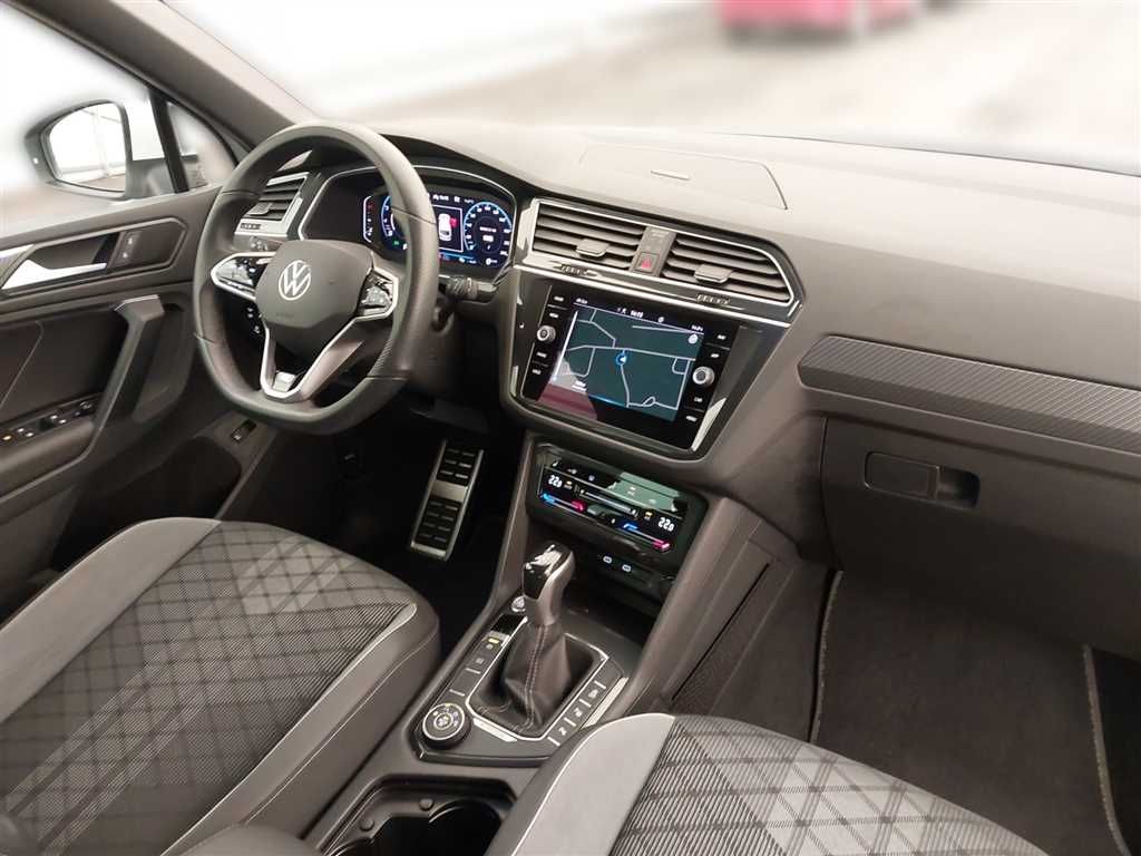 Volkswagen Tiguan R-Line 2.0 TSI DSG 4MOTION BusinessPremiu foto 16