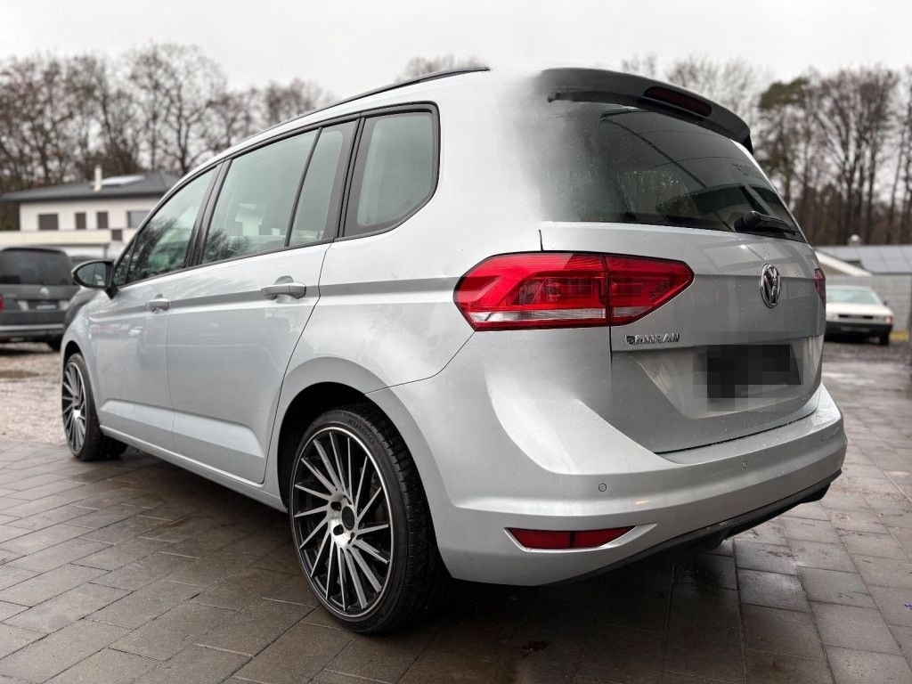 Volkswagen Touran Comfortline BMT *7-SITZER/AHK/NAVI* foto 4