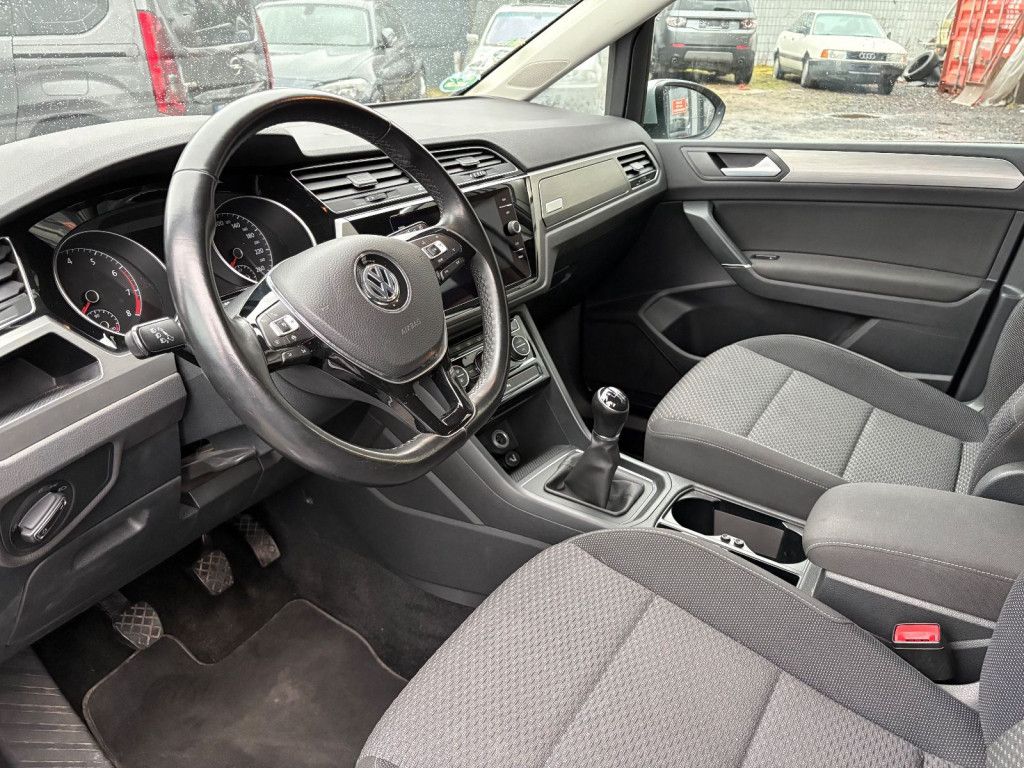 Volkswagen Touran Comfortline BMT *7-SITZER/AHK/NAVI* foto 7