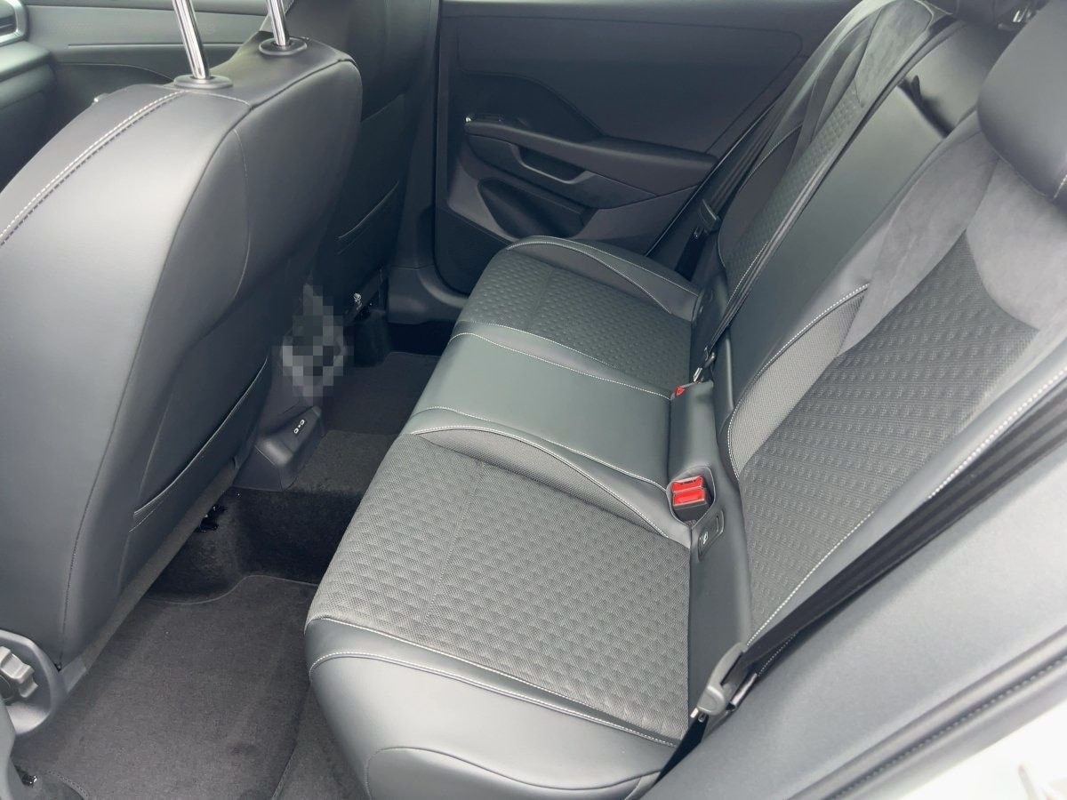 Volkswagen T-Roc 1.5 eTSI DSG R-Line Nav BlackStyle HUD 360 foto 11