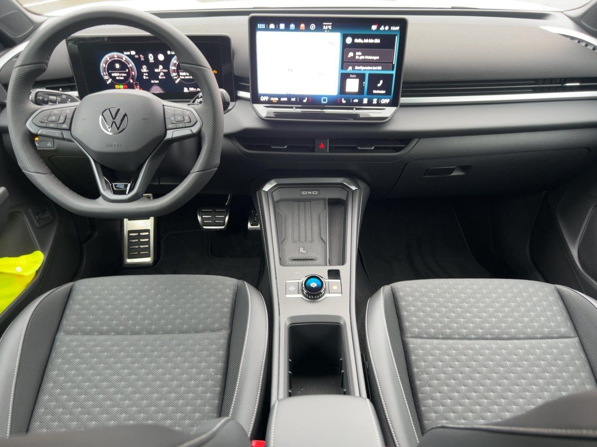 Volkswagen T-Roc 1.5 eTSI DSG R-Line Nav BlackStyle HUD 360 foto 12