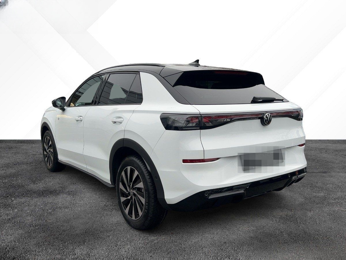 Volkswagen T-Roc 1.5 eTSI DSG R-Line Nav BlackStyle HUD 360 foto 4