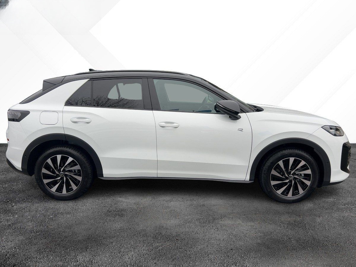 Volkswagen T-Roc 1.5 eTSI DSG R-Line Nav BlackStyle HUD 360 foto 6