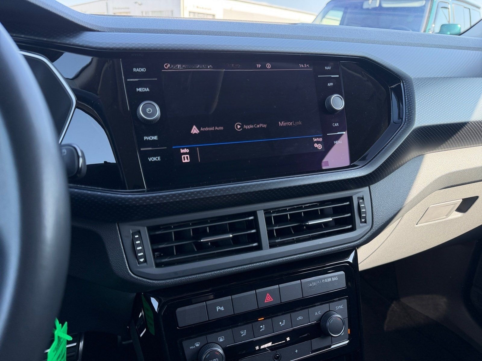 Volkswagen T-Cross United 1.0 TSI ACC PDC NAVI DAB SHZ foto 23