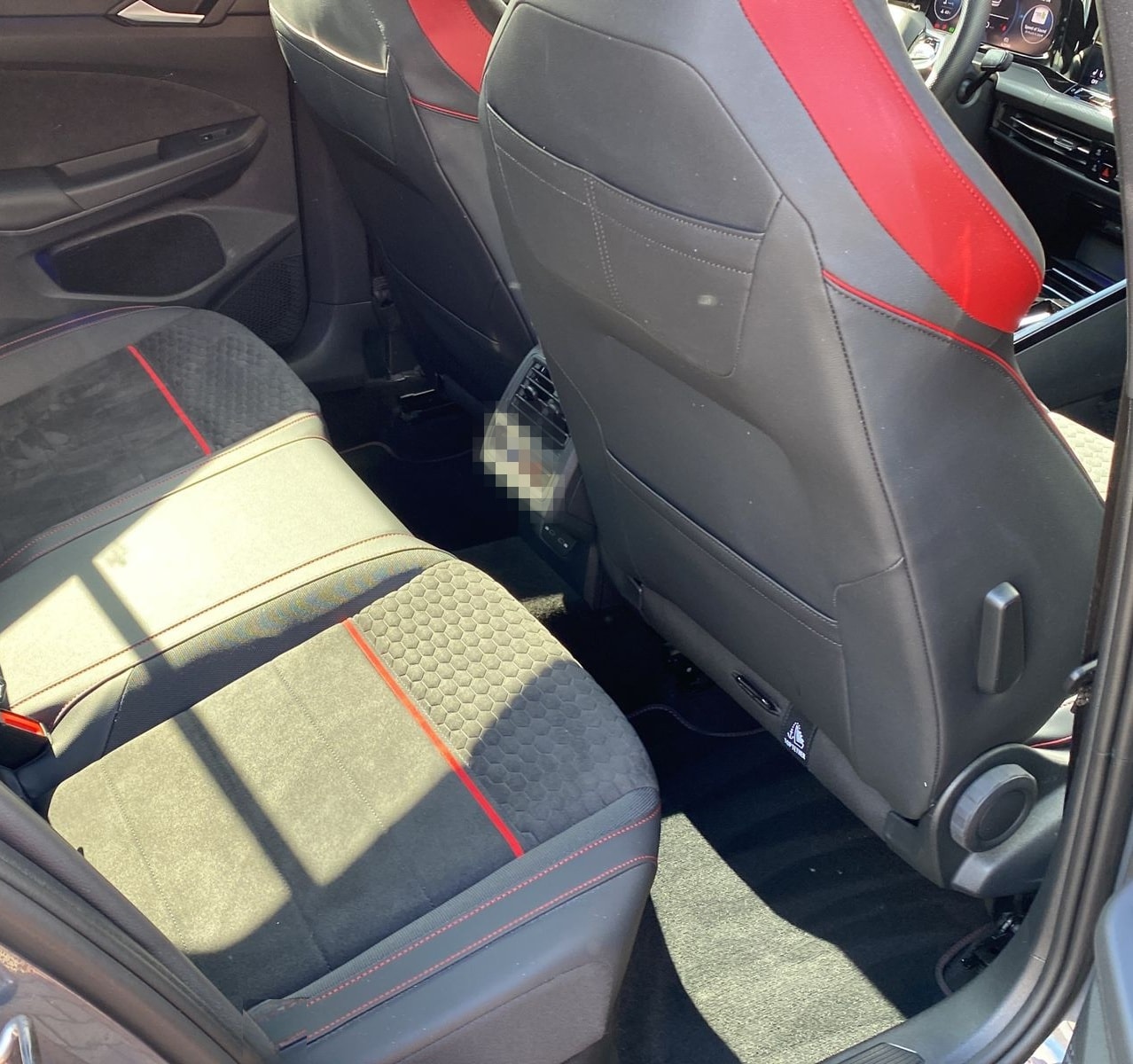 Volkswagen Golf 2.0 TSI GTI Clubsport Black Style*Navi*ACC foto 10