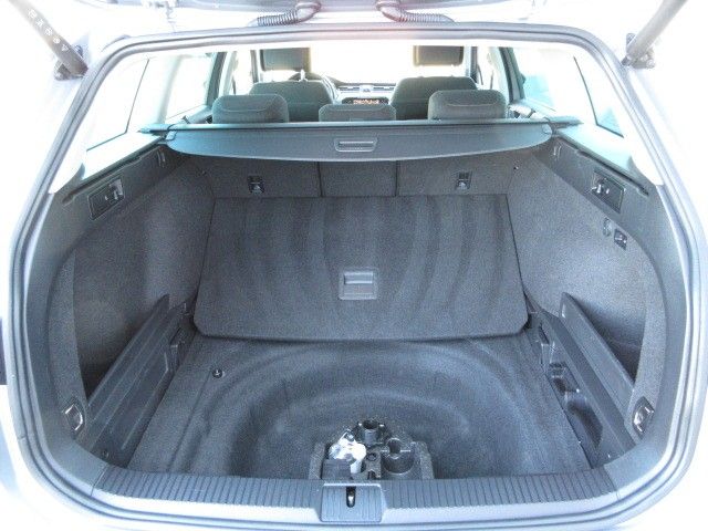 Volkswagen Passat Variant Nav AHK Pano E-Klappe Matrix-LED foto 14