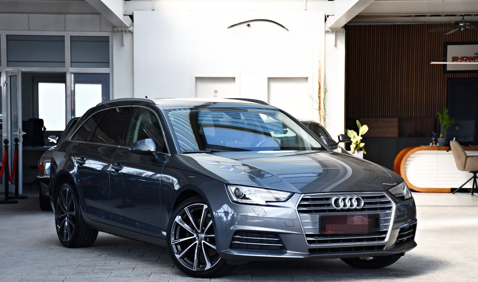 Audi A4 Avant sport Aut. S-Line MMI Virtual Akustik foto 3