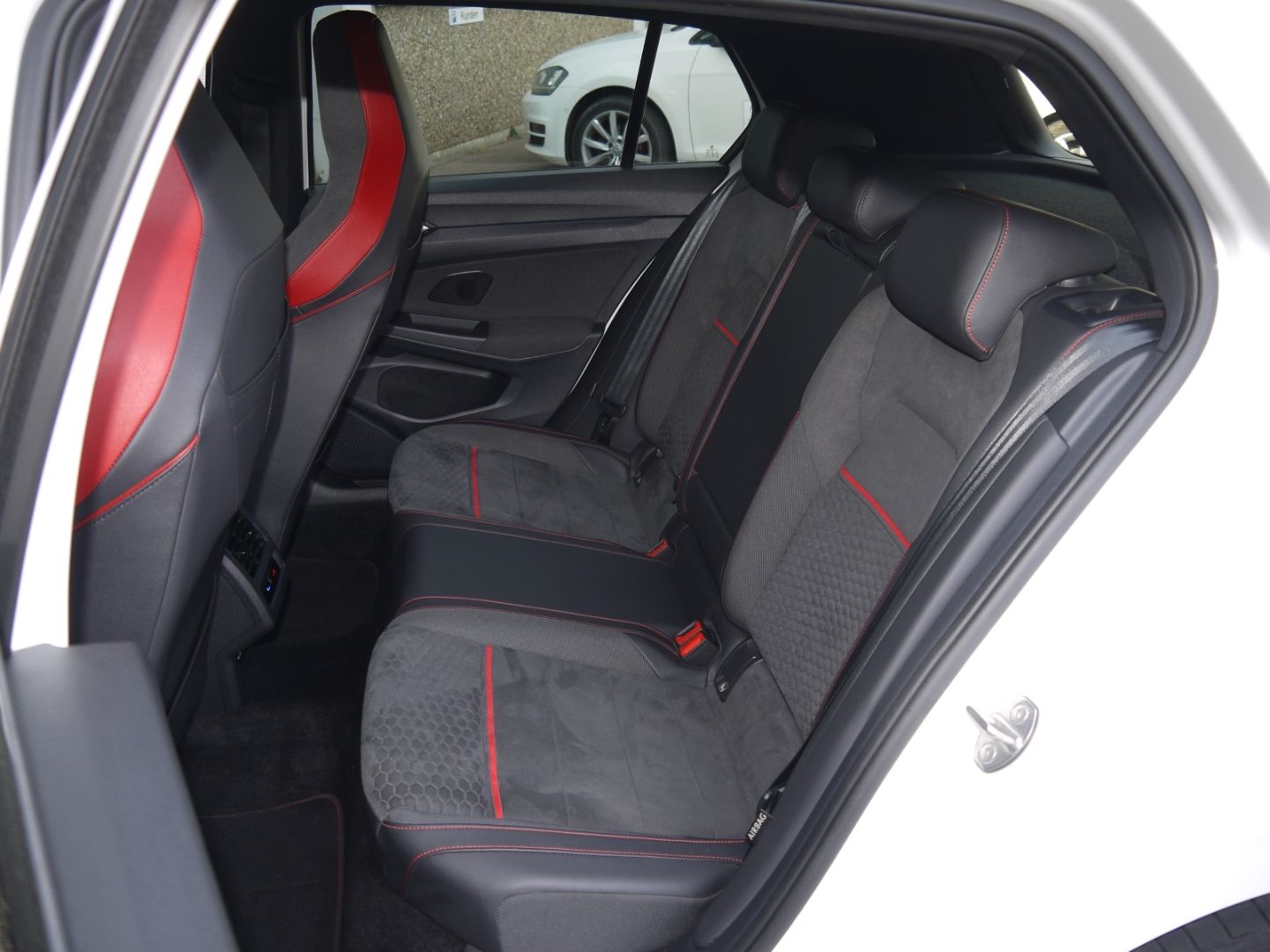 Volkswagen Golf GTI DSG ClubSport NAVI/Matrix/Harman/DCC foto 7