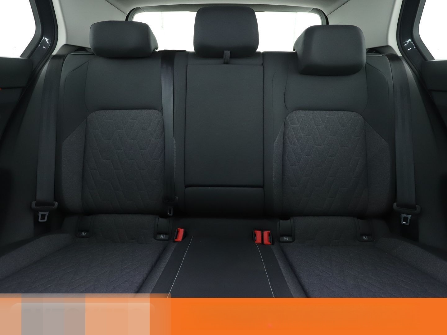 Volkswagen Golf VIII 1.0 eTSI Move Aut.*NAVI*LED*ACC*PDC* foto 16