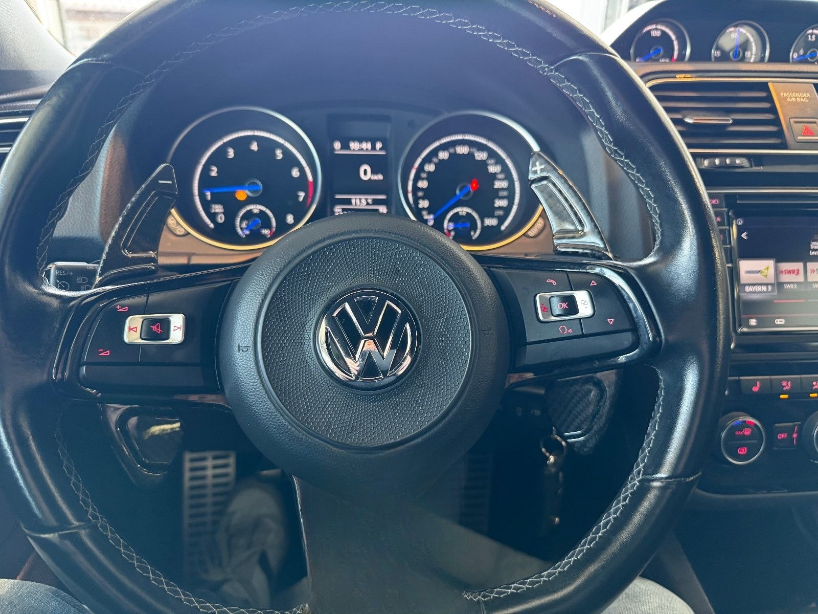 Volkswagen Scirocco 2,0TSI R , Leder,Navi,SoundSystem foto 10