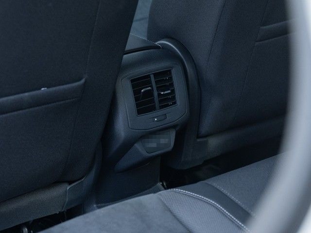 Volkswagen T-Roc Style TSI DSG AHK Navi Kamera ergoSitz foto 17