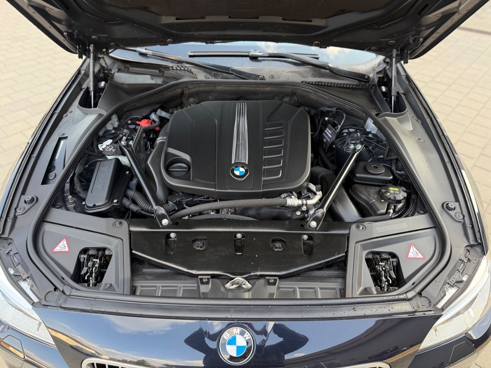 BMW 530d 5 Touring 530 d xDrive M-Paket/Pano/Service foto 22