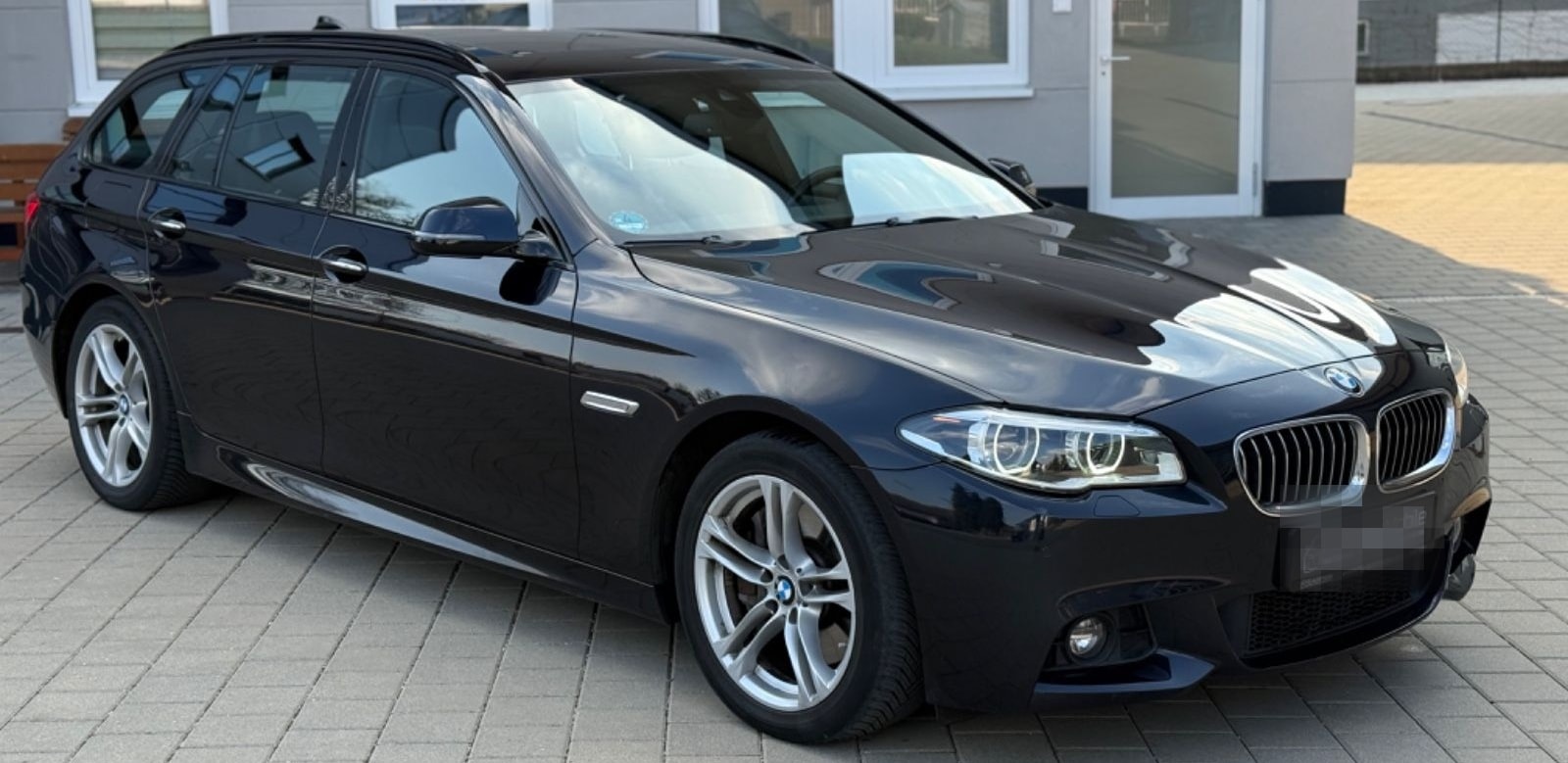 BMW 530d 5 Touring 530 d xDrive M-Paket/Pano/Service foto 8