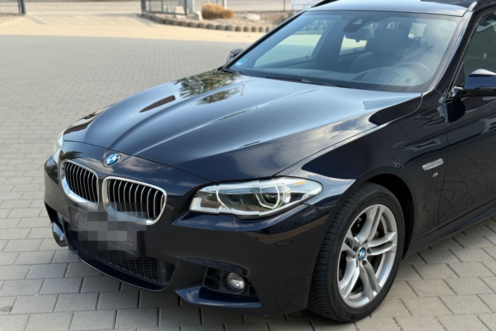 BMW 530d 5 Touring 530 d xDrive M-Paket/Pano/Service foto 9